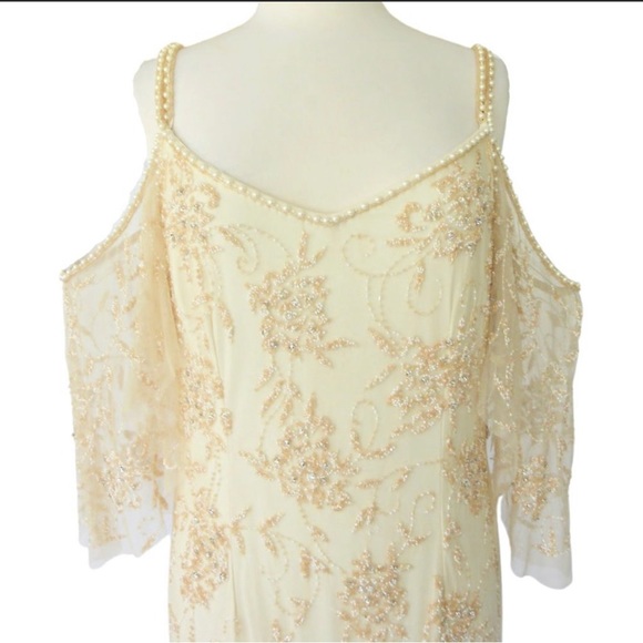 Theia Wedding Dress Size 12 - Picture 2 of 14